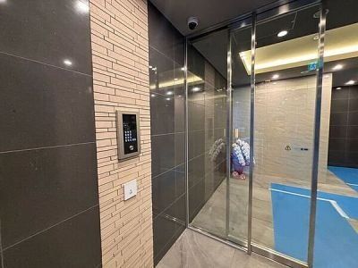 エントランス　エントランス