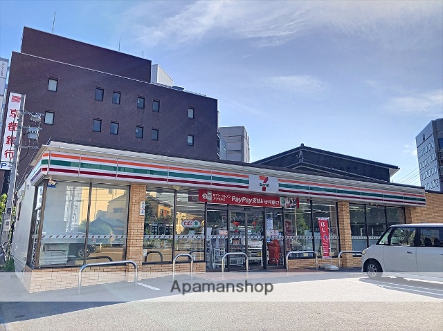 コンビニ　セブンイレブン（コンビニ）まで189m