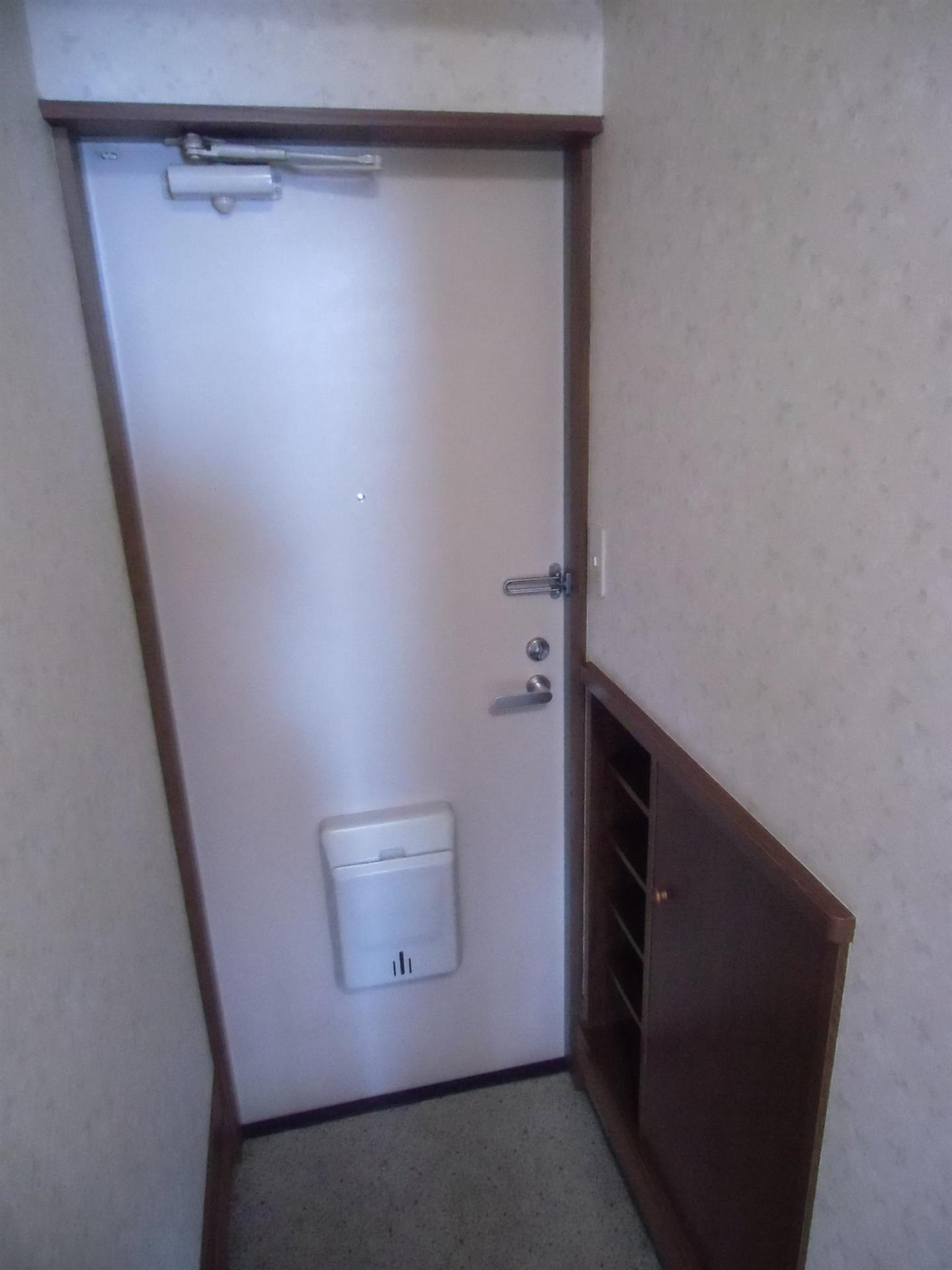 玄関　玄関収納つき☆※同タイプ