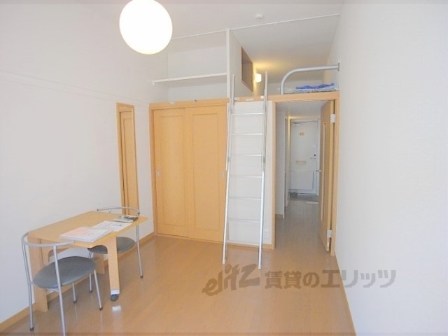 居室・リビング　居室