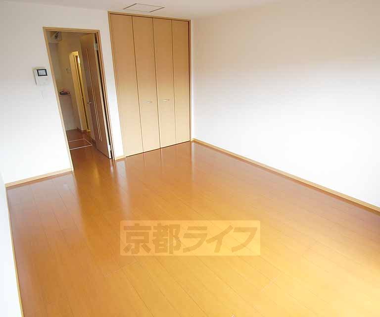 居室・リビング　１０帖の広々１Ｋです。