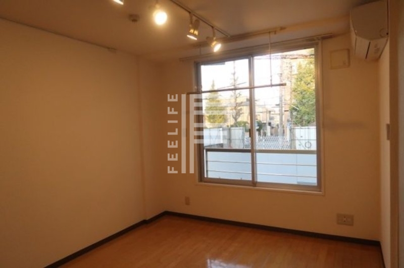 居室・リビング　家具・装飾品などは含ませておりません。