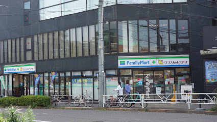 コンビニ　ファミリーマート薬ヒグチ恵比寿アメリカ橋店（コンビニ）まで340m