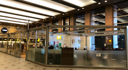 コンビニ　ファミリーマート恵比寿ガーデンプレイス店（コンビニ）まで629m