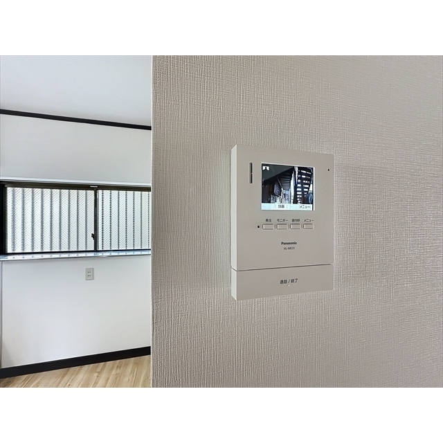 セキュリティ　来客はモニターで確認できます