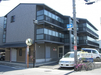 建物外観　ウエストリーハイツII