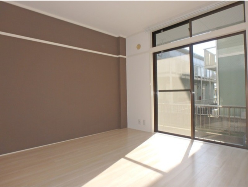 居室・リビング　図面と現状に相違がある場合には現状を優先