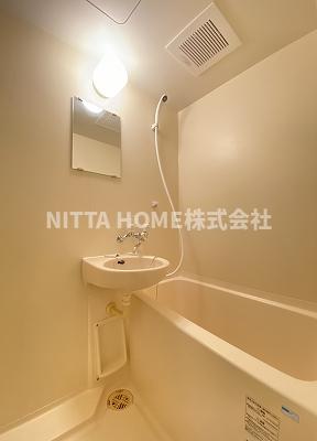 バス・シャワールーム　使いやすいバスルームです◇