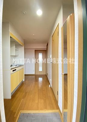 玄関　十分なスペースの玄関です♪