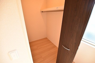 収納　ウォークインクローゼット