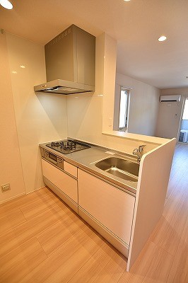 キッチン　対面式システムキッチン