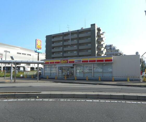 コンビニ　デイリーヤマザキ（コンビニ）まで150m