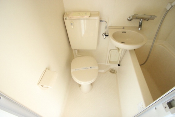 トイレ　※別部屋の写真です