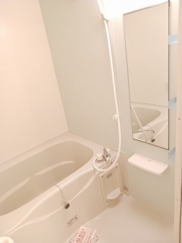 バス・シャワールーム　お風呂で日々の疲れを落としましょう