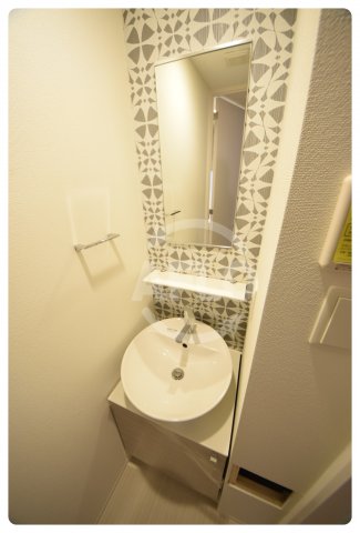 洗面設備　エスリード大阪上本町ブランシュ　独立洗面台