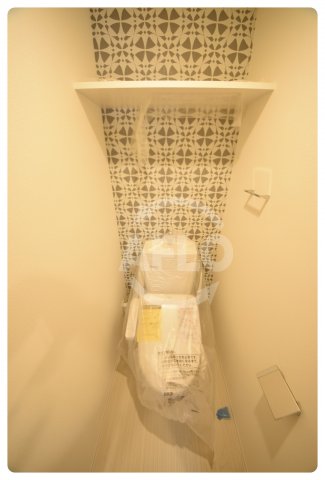 トイレ　エスリード大阪上本町ブランシュ　温水洗浄便座