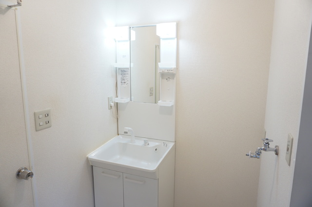 洗面設備　洗髪洗面化粧台