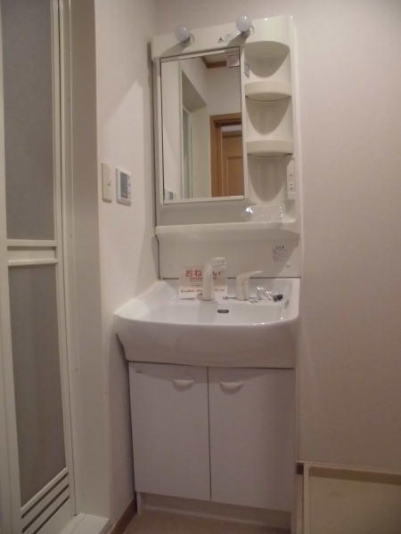 洗面設備　同仕様