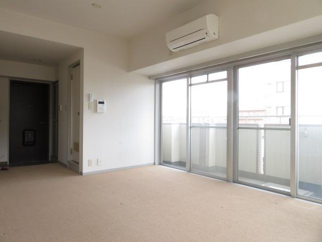 居室・リビング　別のお部屋の写真です。参考です。以下同様です。