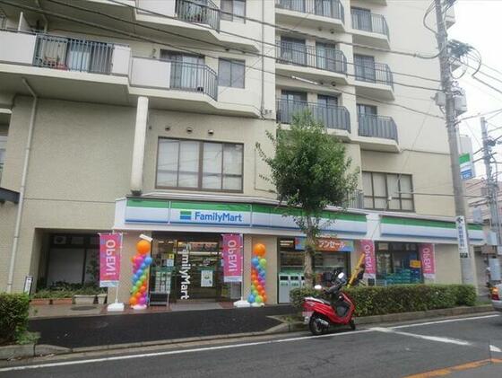 コンビニ　ファミリーマート柏東上町店（コンビニ）まで110m