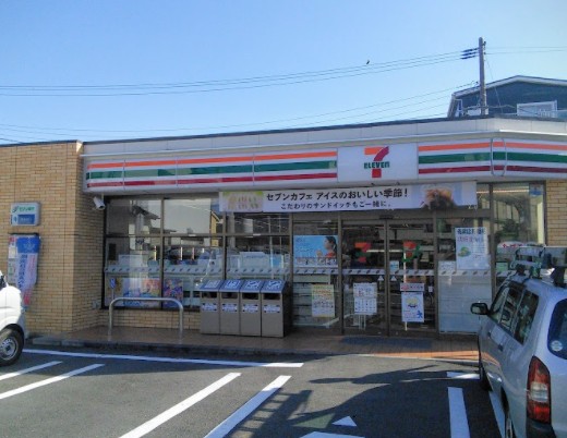 コンビニ　セブンイレブン 横浜日吉本町駅前店（コンビニ）まで313m