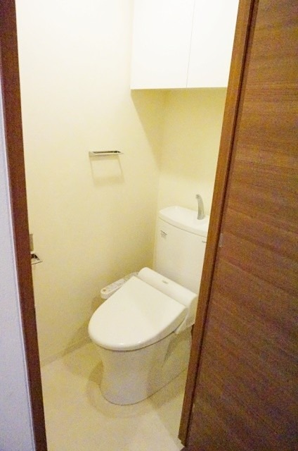 トイレ　※同仕様写真含む