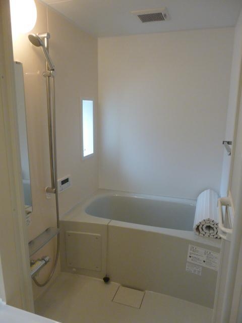 バス・シャワールーム　※別部屋の参考写真です。