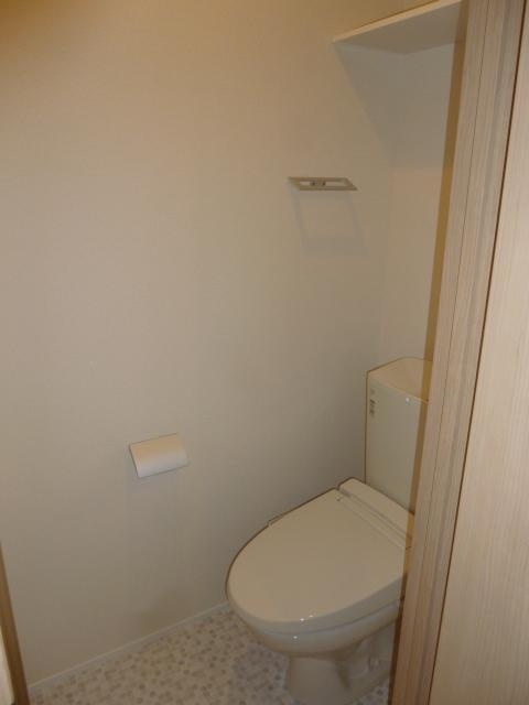 トイレ　※別部屋の参考写真です。