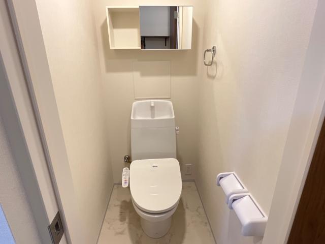 トイレ　トイレ