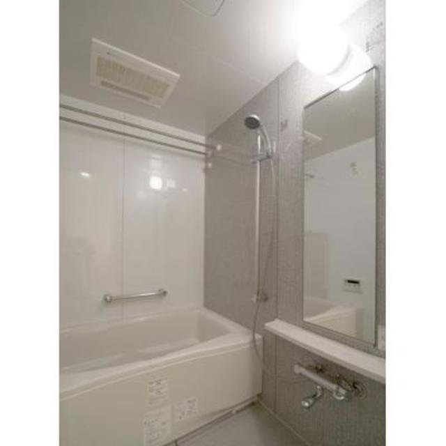 バス・シャワールーム　※写真は同タイプ住戸です。