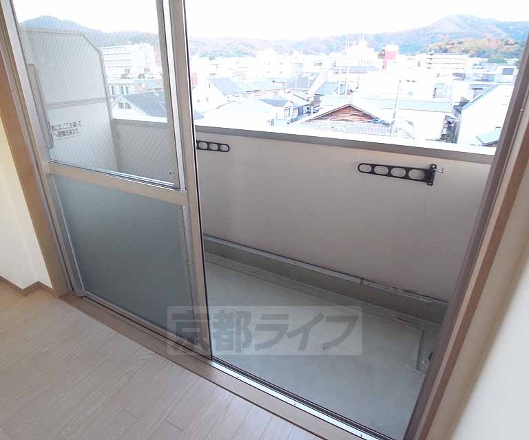 バルコニー　バルコニーの広さも十分