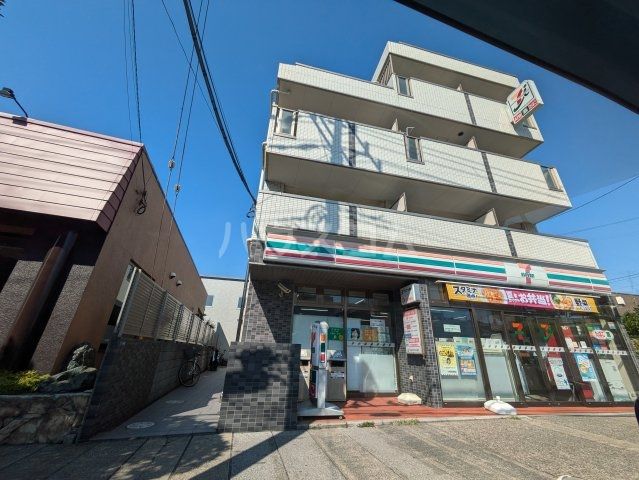 コンビニ　セブンイレブン 市川相之川２丁目店（コンビニ）まで596m