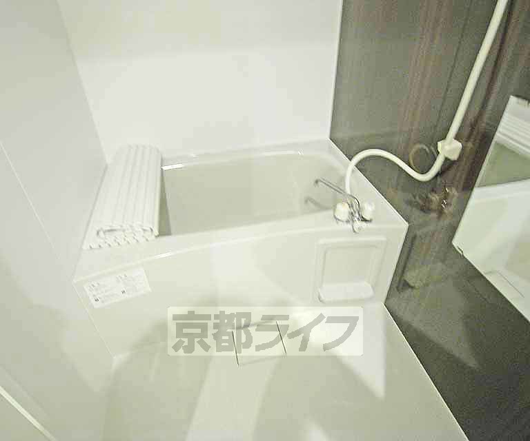 バス・シャワールーム　きれいな浴室です。