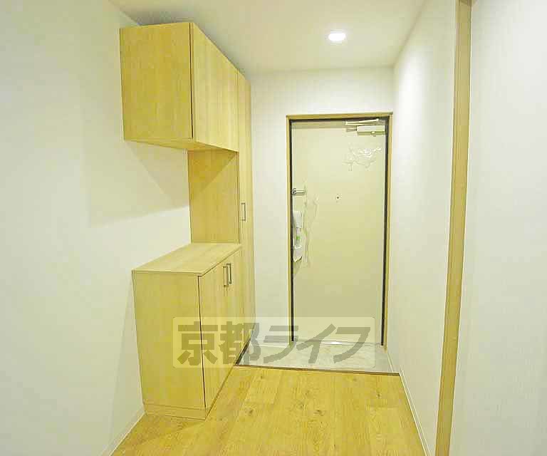 玄関　広々とした玄関です。