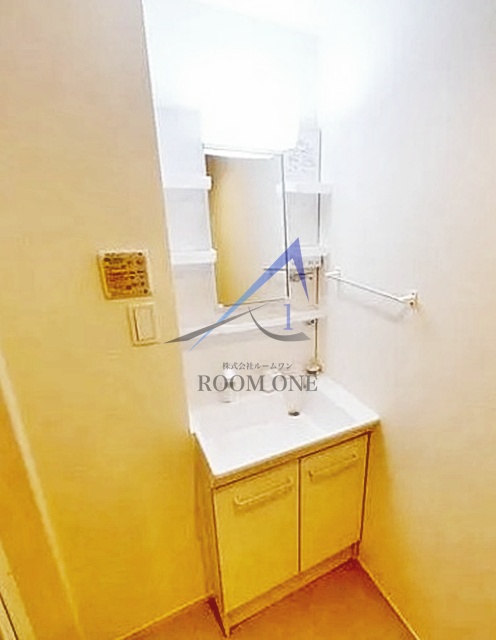 洗面設備　洗面台です。