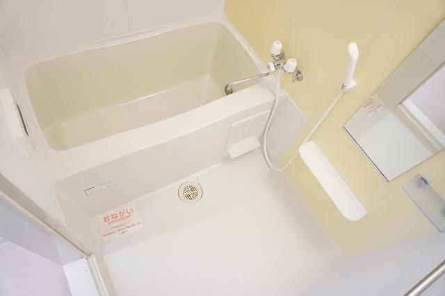 バス・シャワールーム　浴室