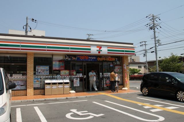 コンビニ　セブンイレブン 守口寺方本通2丁目店（コンビニ）まで564m