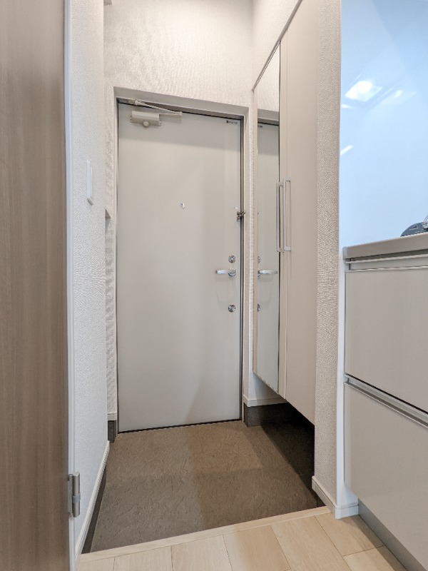 玄関　図面と現状に相違がある場合には現状を優先