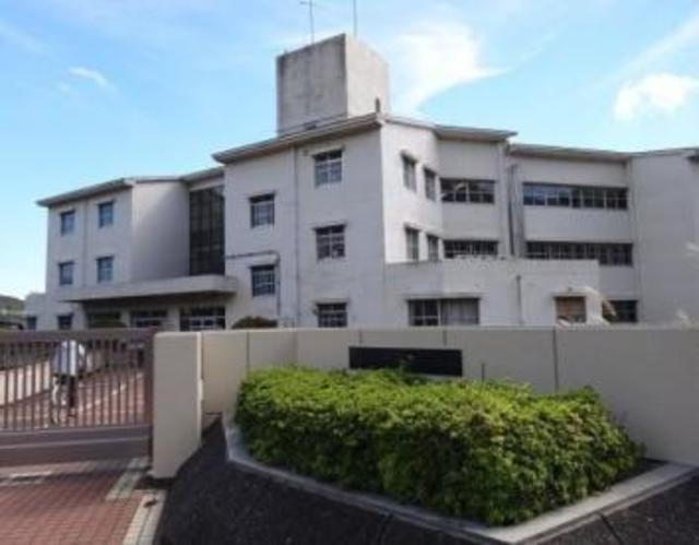 小学校　厚木市立森の里小学校（小学校）まで653m