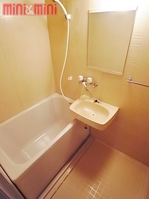 洗面設備　浴室内の洗面台