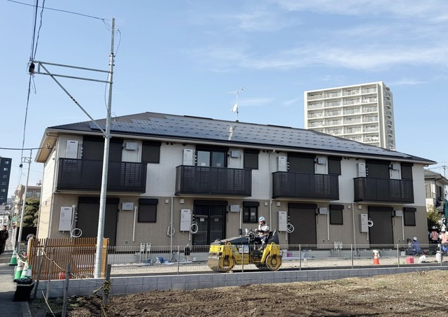 建物外観　～青い空っ、白い雲っ～
