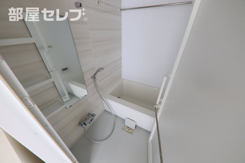 バス・シャワールーム　ゆったりバスルーム