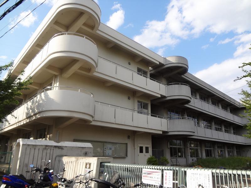 小学校　淵野辺東小学校（小学校）まで318m