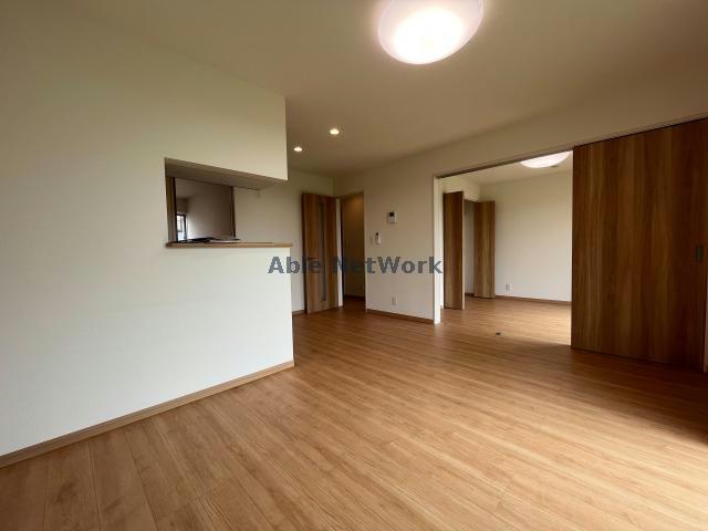 居室・リビング　別部屋参考写真