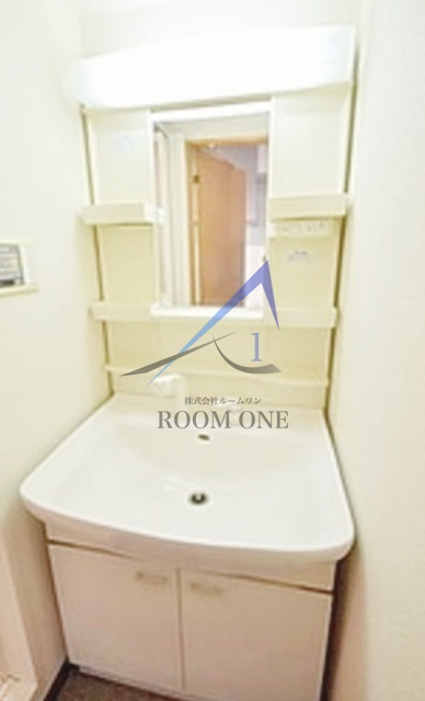 洗面設備　洗面台です。