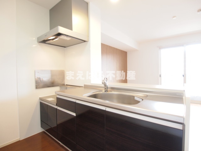 キッチン　カウンターキッチン（反転タイプ）