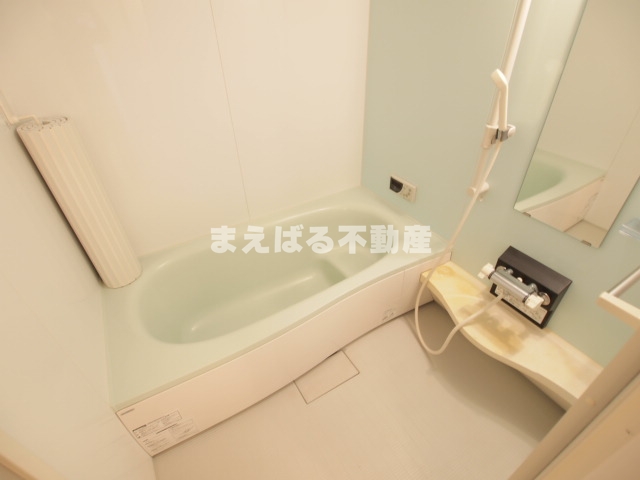 バス・シャワールーム　ゆったりしたバスルーム（反転タイプ）