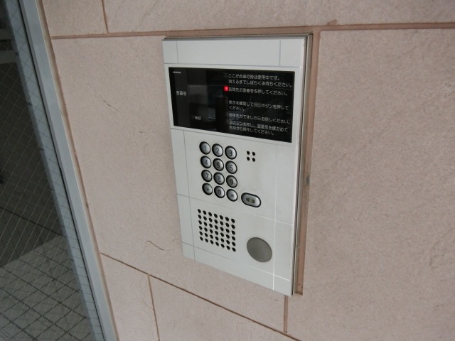 ロビー　オートロック