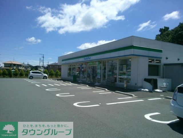 コンビニ　ファミリーマート千葉小倉町店（コンビニ）まで595m