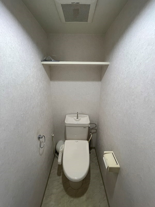 トイレ　※他のお部屋です、ご参考までに